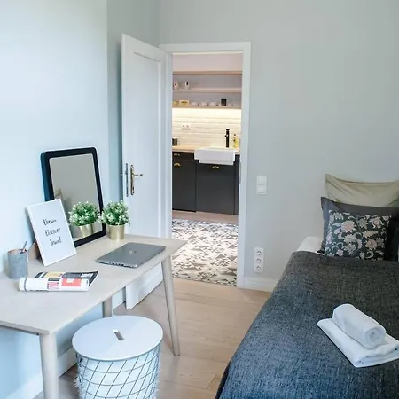 Stunning New Near Basilica *