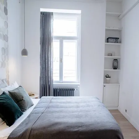 Apartment Stunning New Near Basilica