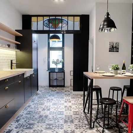 Stunning New Near Basilica Apartment Budapest