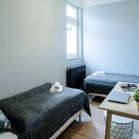 Stunning New Near Basilica Apartment